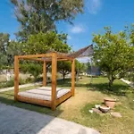 Almyros Sea Front * Míloi