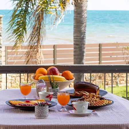 Almyros Sea Front Vakantiehuis *