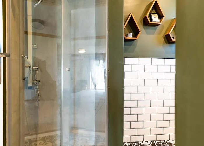 Almyros Sea Front Míloi